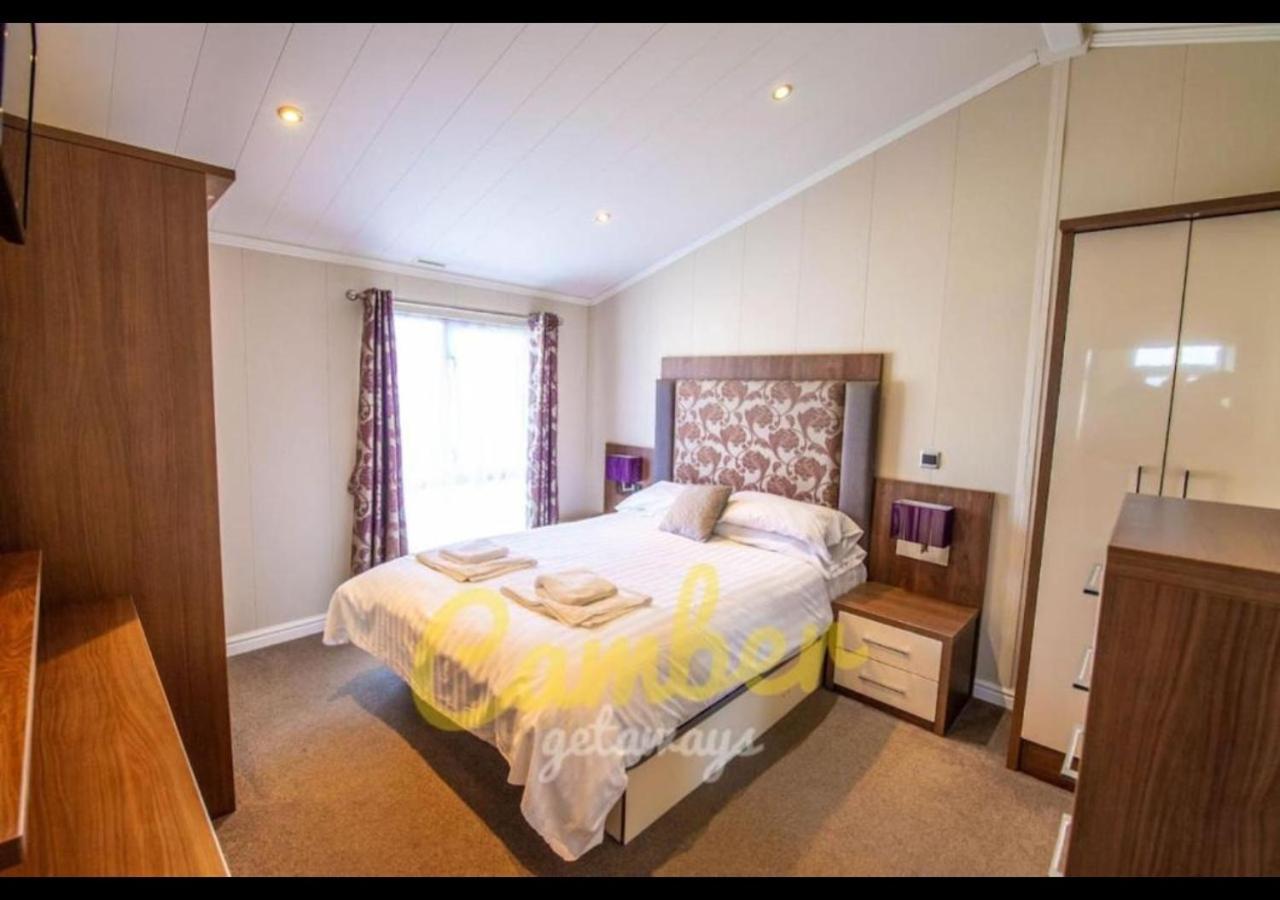 Mp768 - Camber Sands Holiday Park - Huge Lodge - Small Dog Friendly - Sleeps 8 Kültér fotó