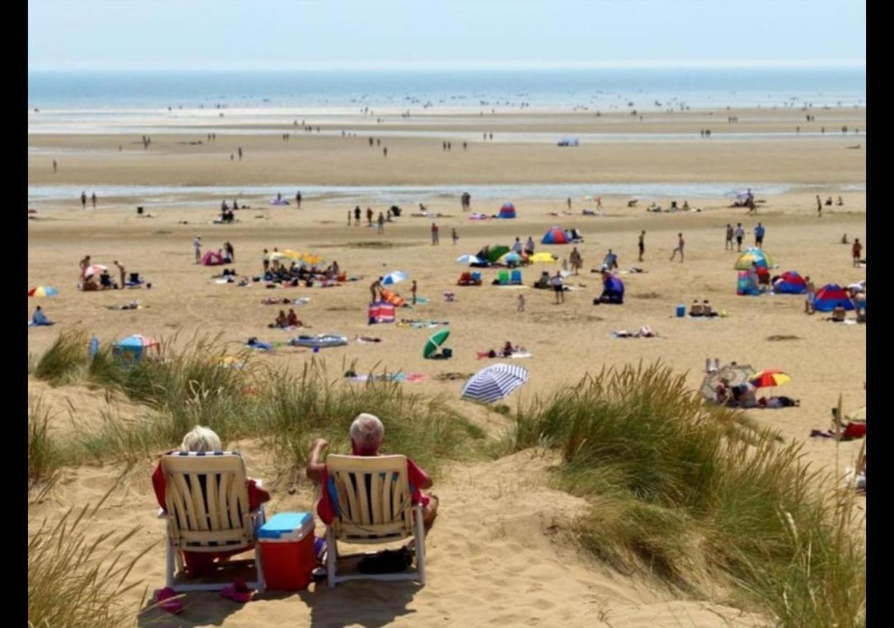 Mp768 - Camber Sands Holiday Park - Huge Lodge - Small Dog Friendly - Sleeps 8 Kültér fotó